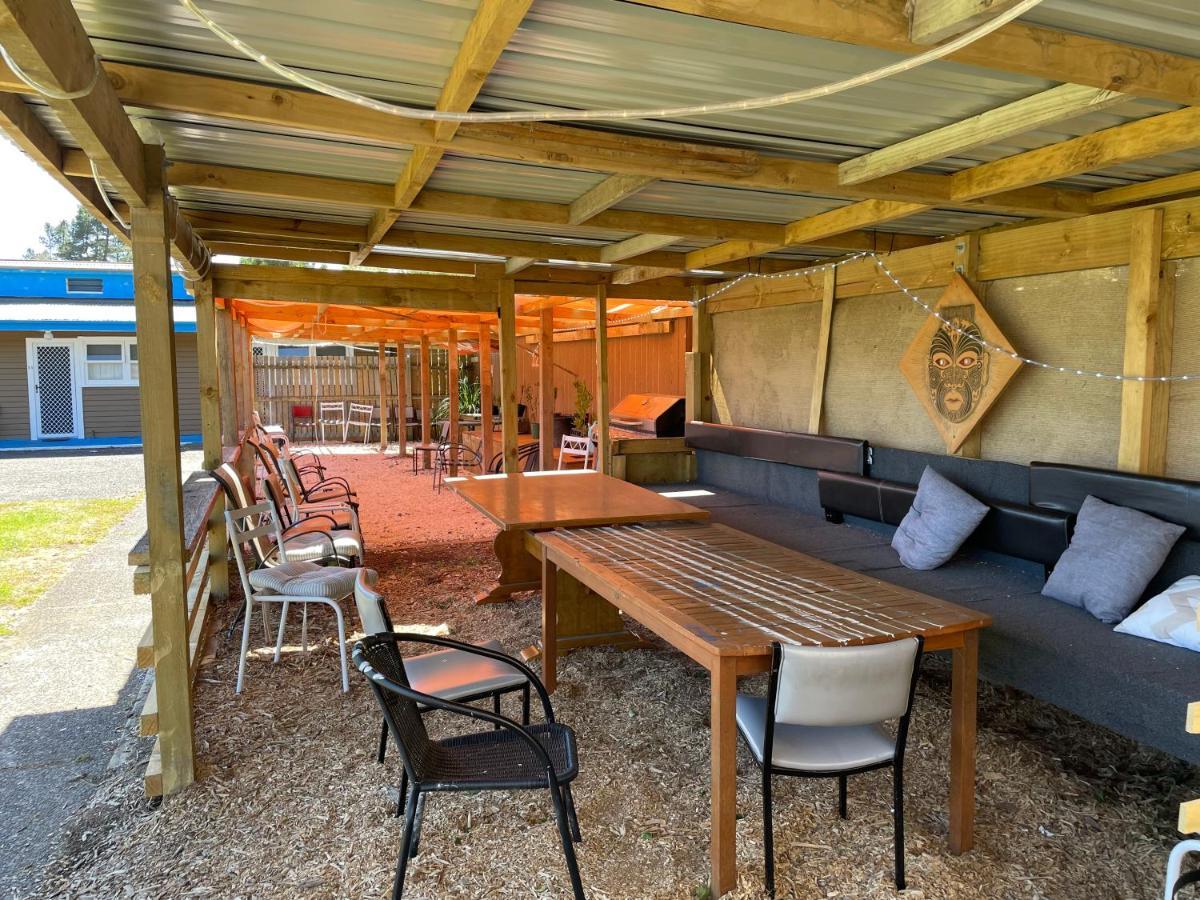 Oasis Motel & Holiday Park Турангі Екстер'єр фото