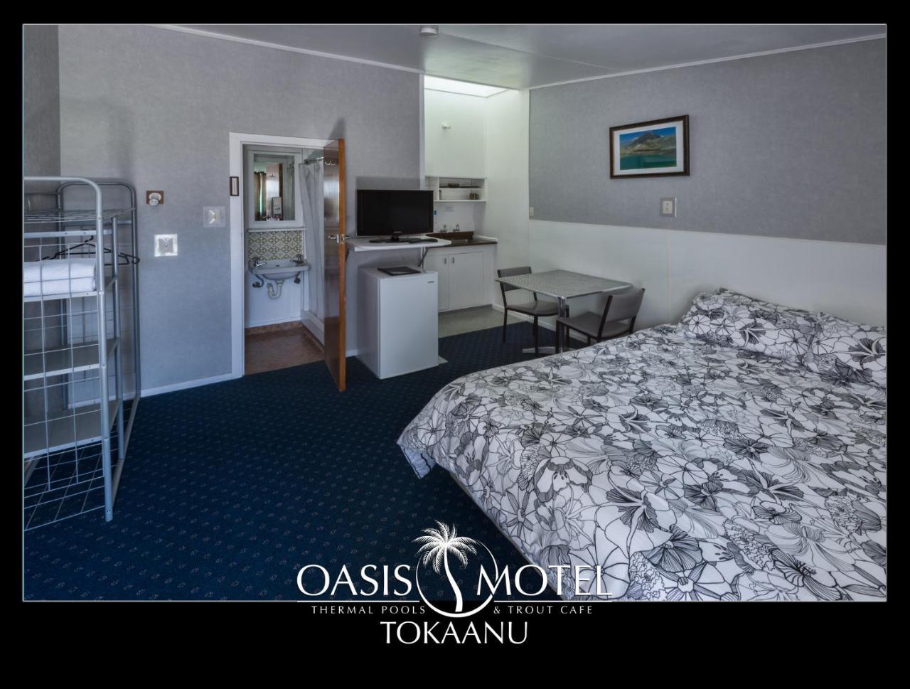 Oasis Motel & Holiday Park Турангі Екстер'єр фото